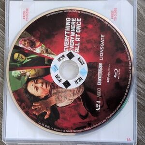 Blu-ray Disc - Everything Everywhere All at Once